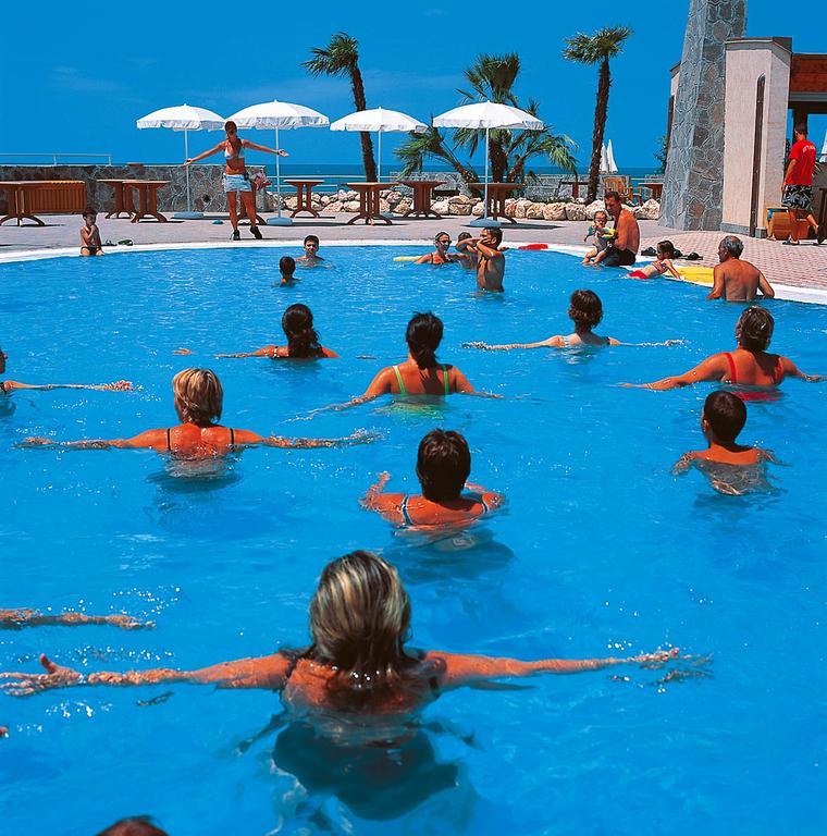 Trevi Village カンポラ・サン・ジョバンニ エクステリア 写真